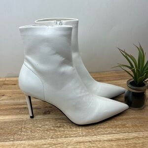 Jeffrey Campbell Nixie Pointed Toe Bootie sz 9.5